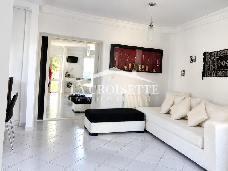  S+2 meublé avec jardin à Gammarth